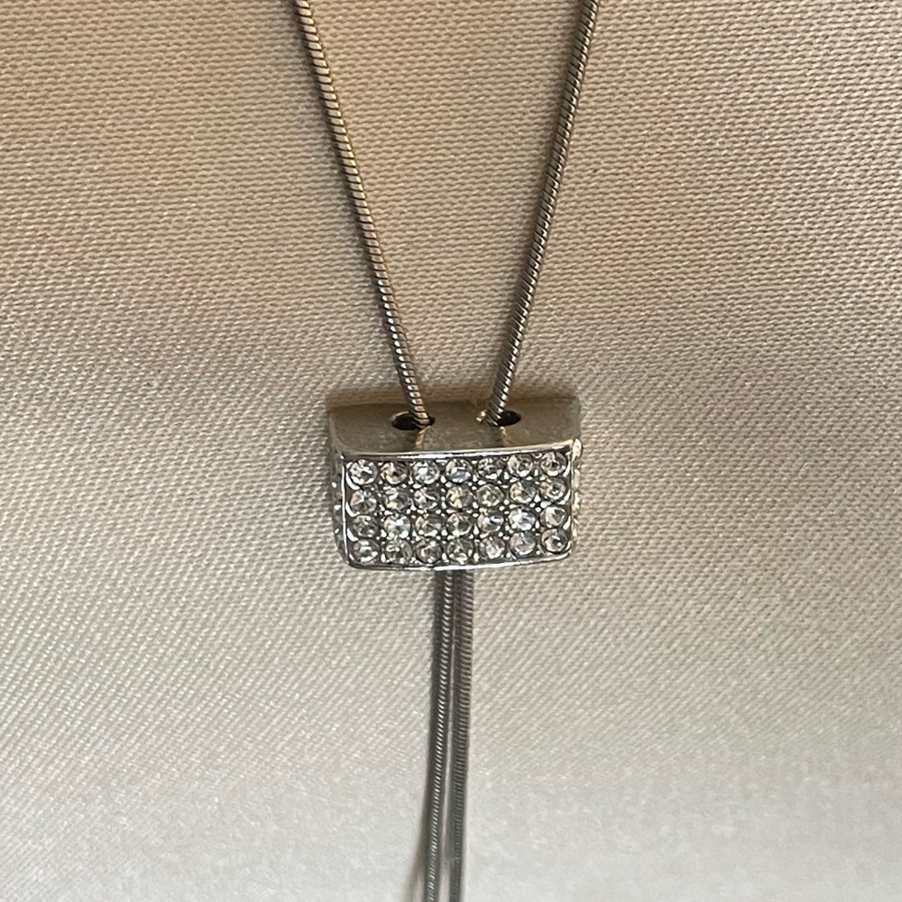 Crystals in silver tone metal setting bolo tie Necklace y2k - Picture 9 of 11